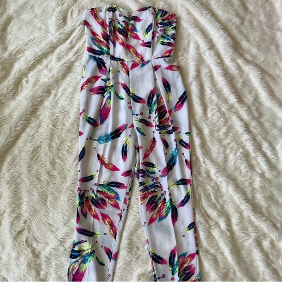 Pants - ❌Not For Sale❌Feather Print Jumpsuit